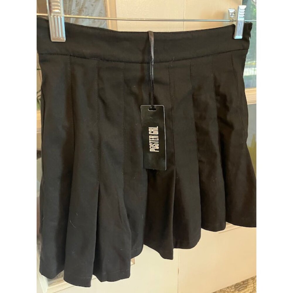 POSTER GIRL Velcro Buckle Pleated Skirt Size S